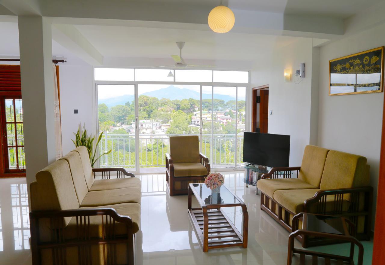 Villa Serene Kandy Exterior photo