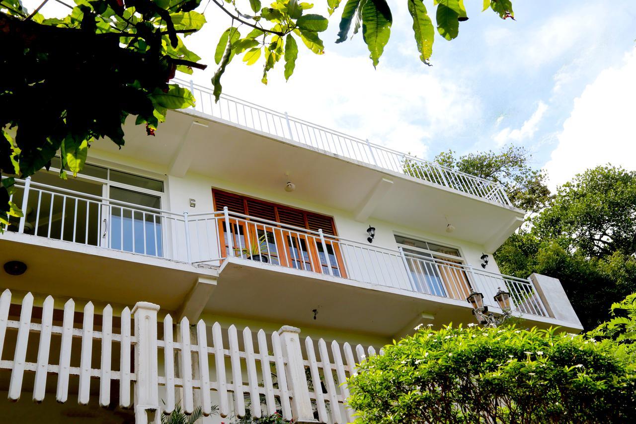 Villa Serene Kandy Exterior photo