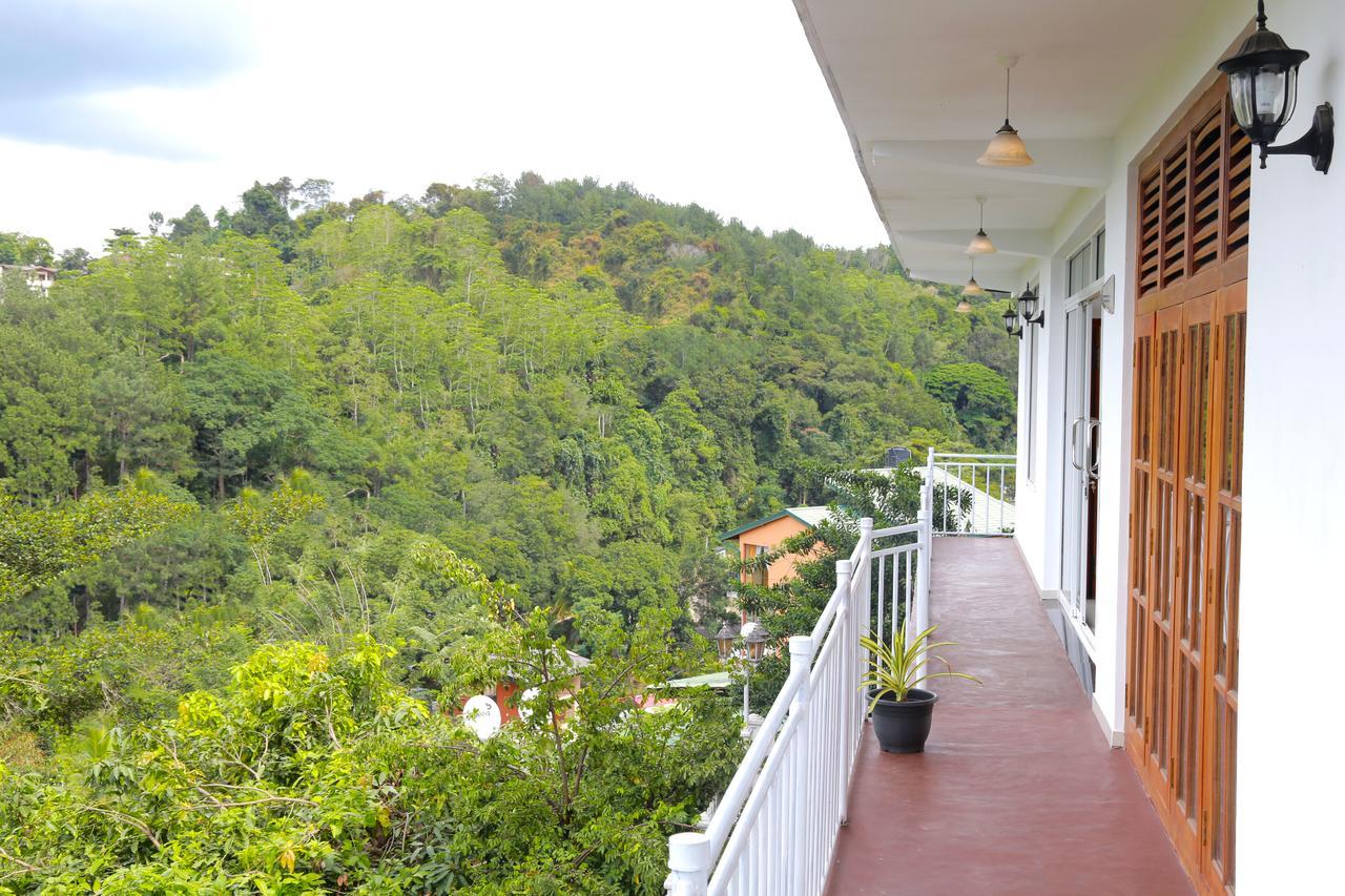 Villa Serene Kandy Exterior photo